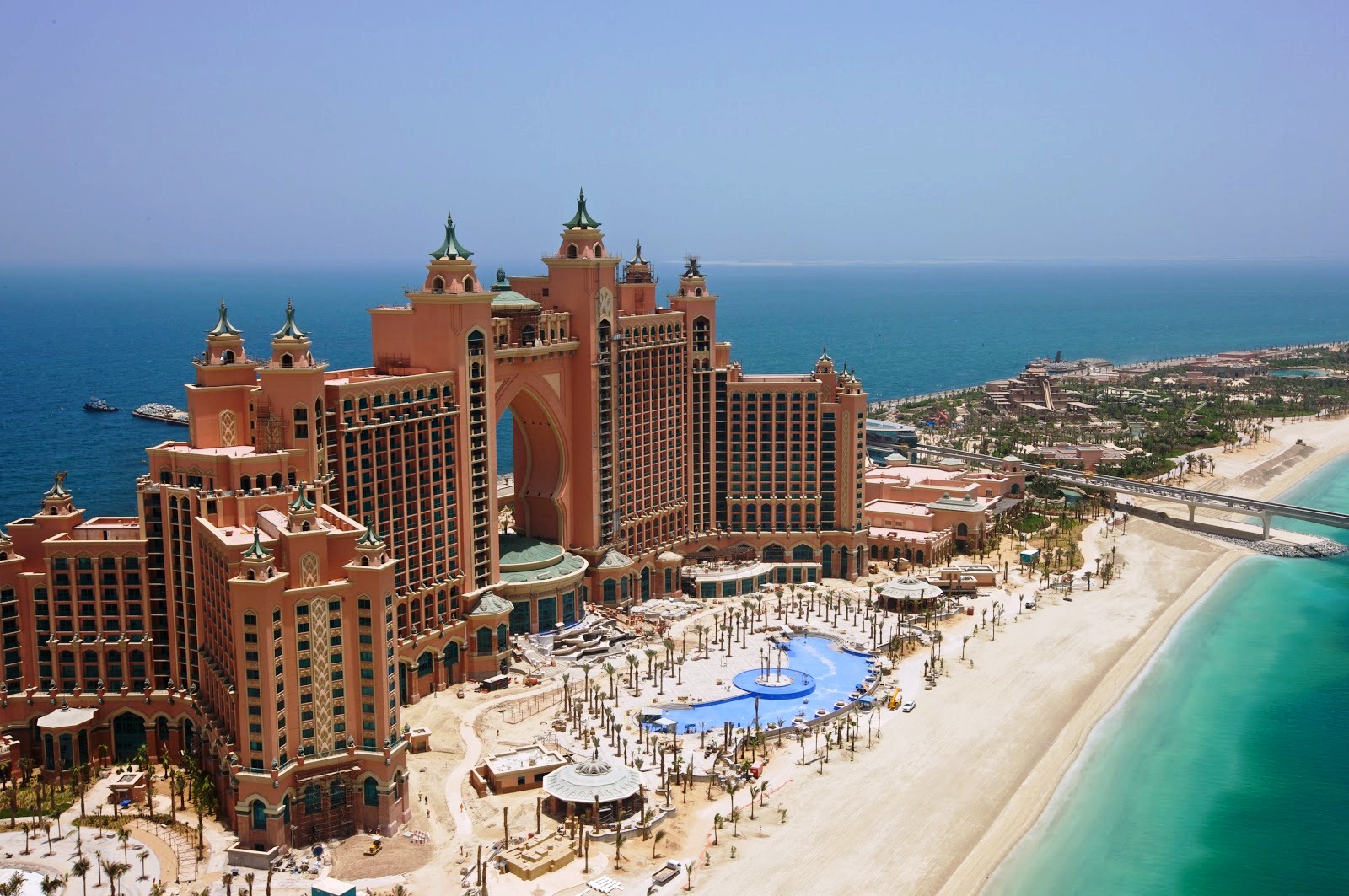 Средние отели мешают Дубаю зарабатывать