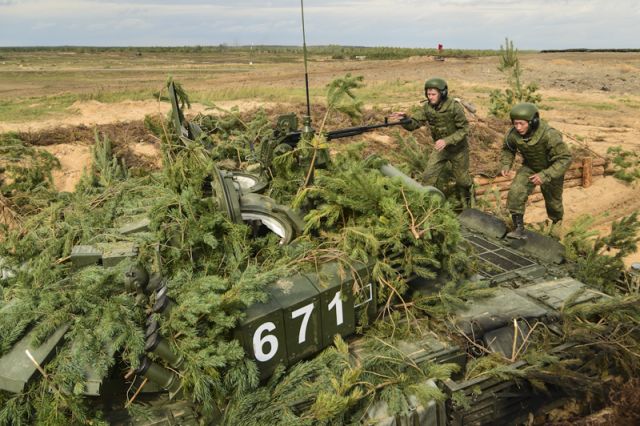 Шойгу объявил, что на учениях «Запад-2017» отрабатывалась тактика уничтожения боевиков ИГ