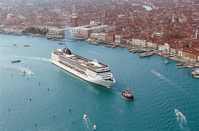 Венеция потеряла за 5 лет 400 тысяч круизных туристов
