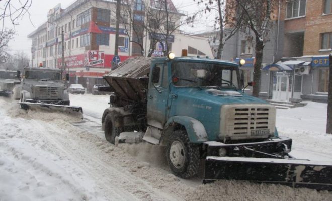 Калуга готовит 200 единиц техники к борьбе со снегом