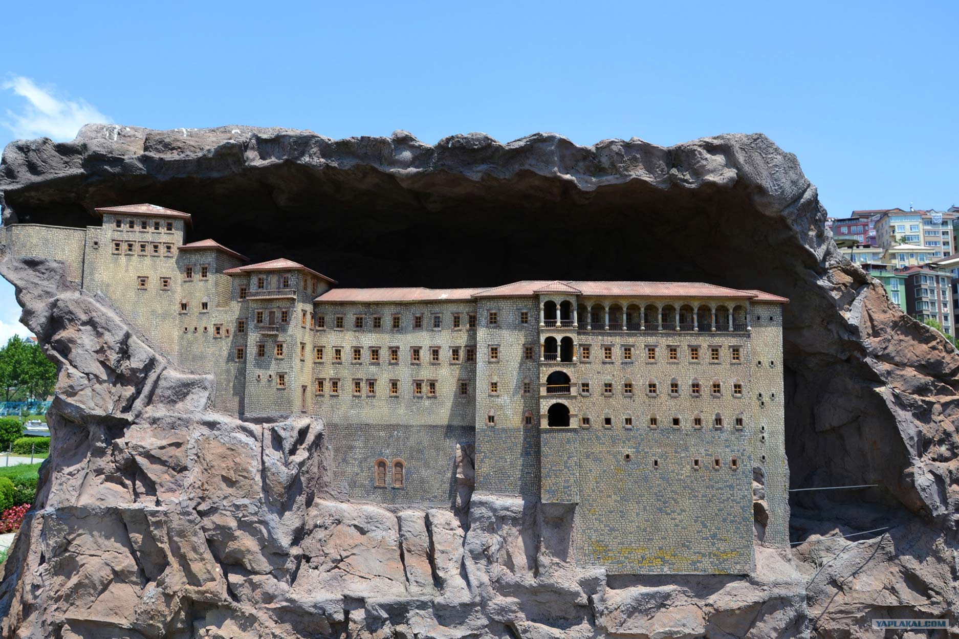 Монастырь Панагия Сумела откроет двери для туристов