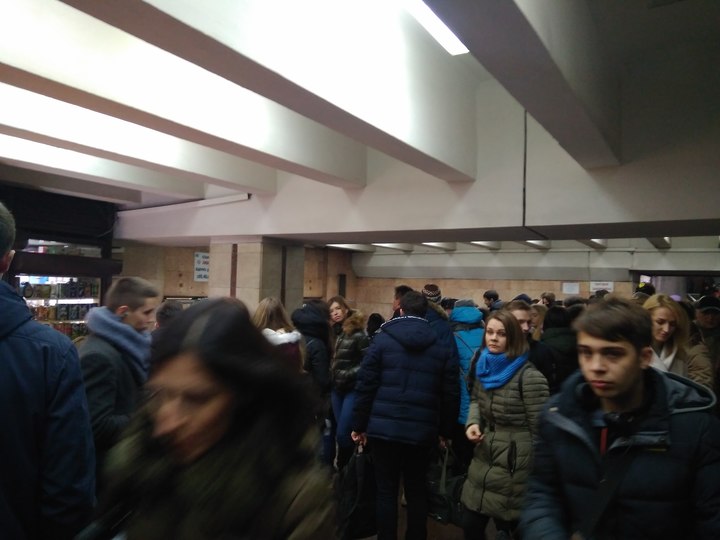 В Киеве станцию метро Лыбедская закрыли на вход и выход