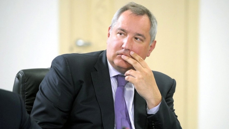 Рогозин представил президенту Сербии проект жидкостного дыхания