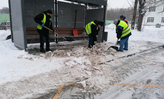 Жителей Калуги просят с пониманием отнестись к работе служб по уборке снега