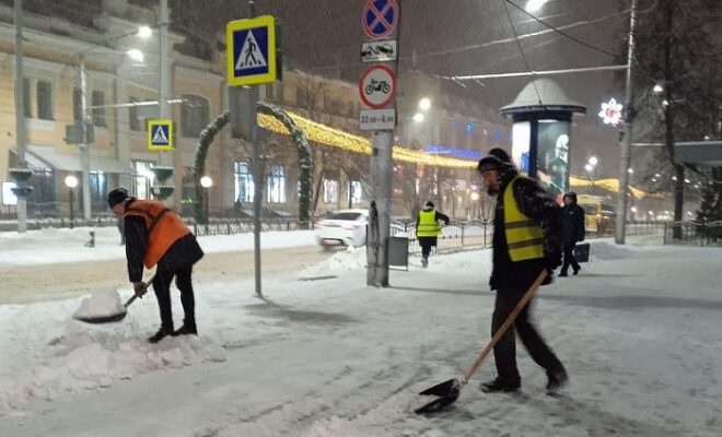 В Калуге очистят от снега и наледи тротуары на 25 улицах